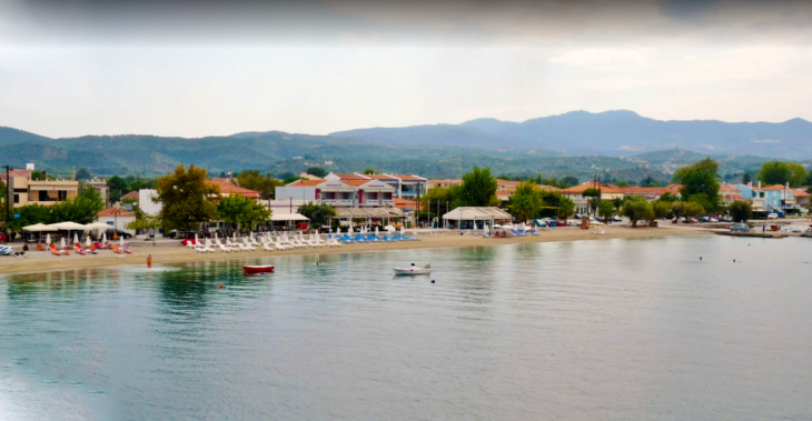 Παραλία Αγιόκαμπου Βόρεια Εύβοια